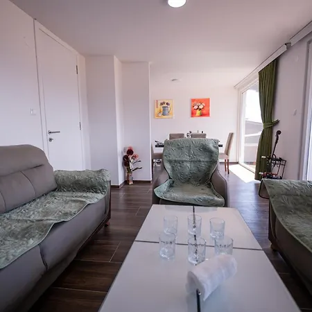 Stefan Apartment